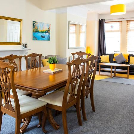 Newly Launched 3 Bedroom House With Free Parking Litherland Exteriér fotografie
