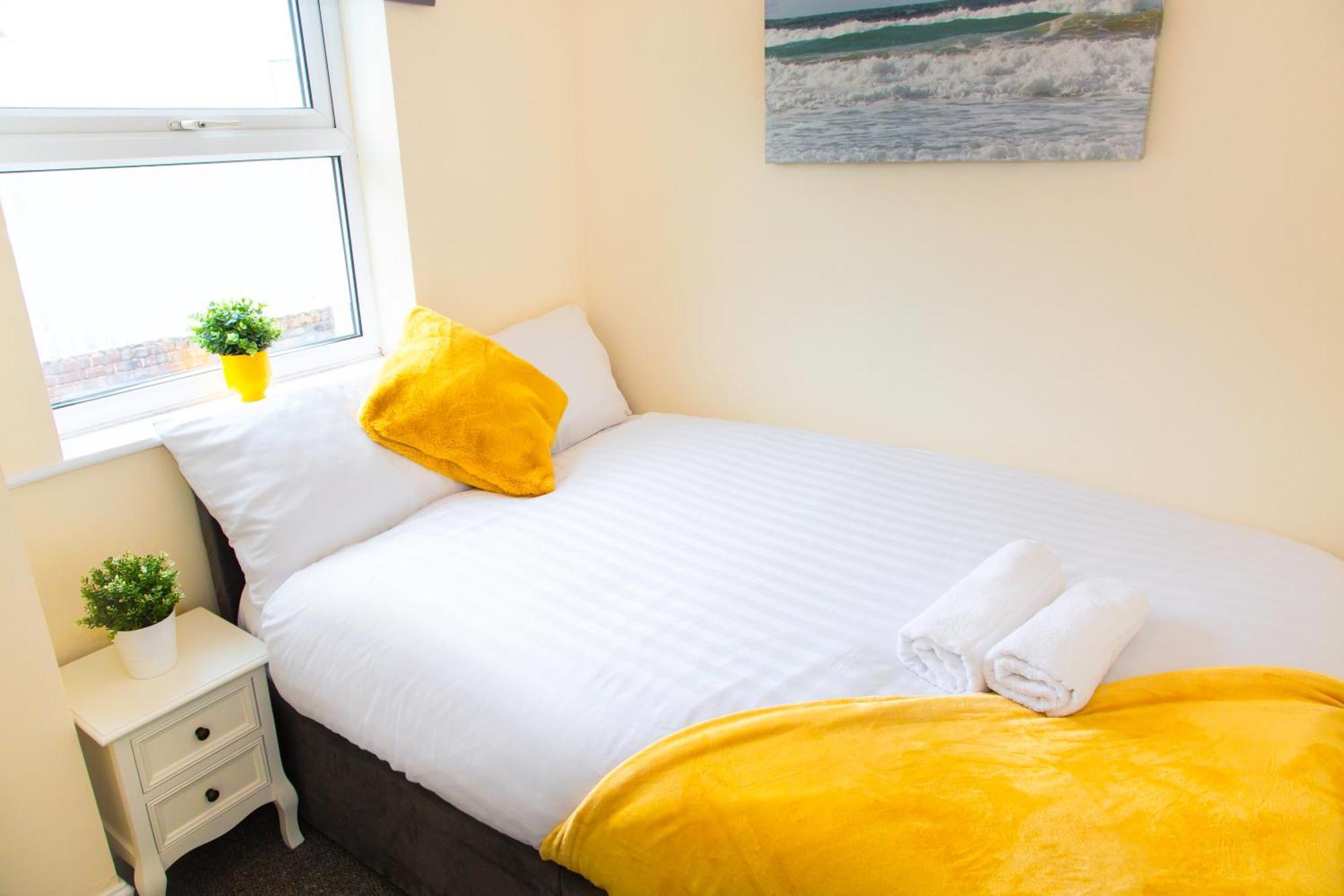 Newly Launched 3 Bedroom House With Free Parking Litherland Exteriér fotografie
